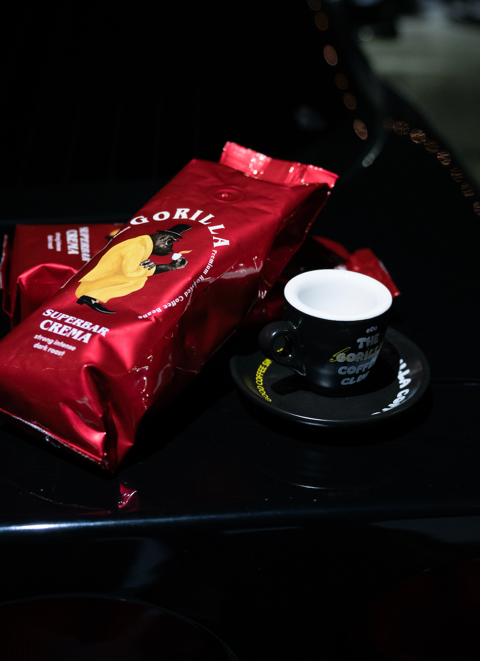 Espressotassen mit Unterteller "The Gorilla Coffee Club" 2er SET